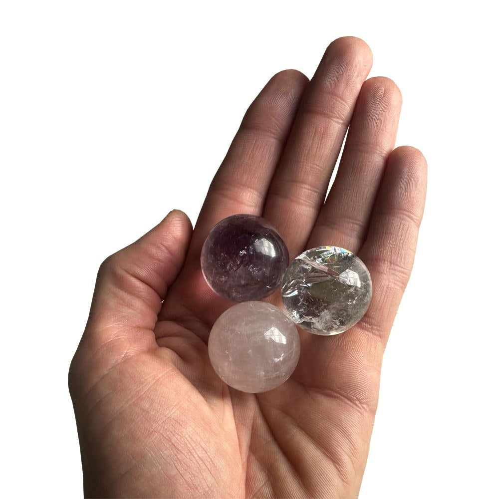 Cristaux d'améthyste, de quartz clair et de quartz rose