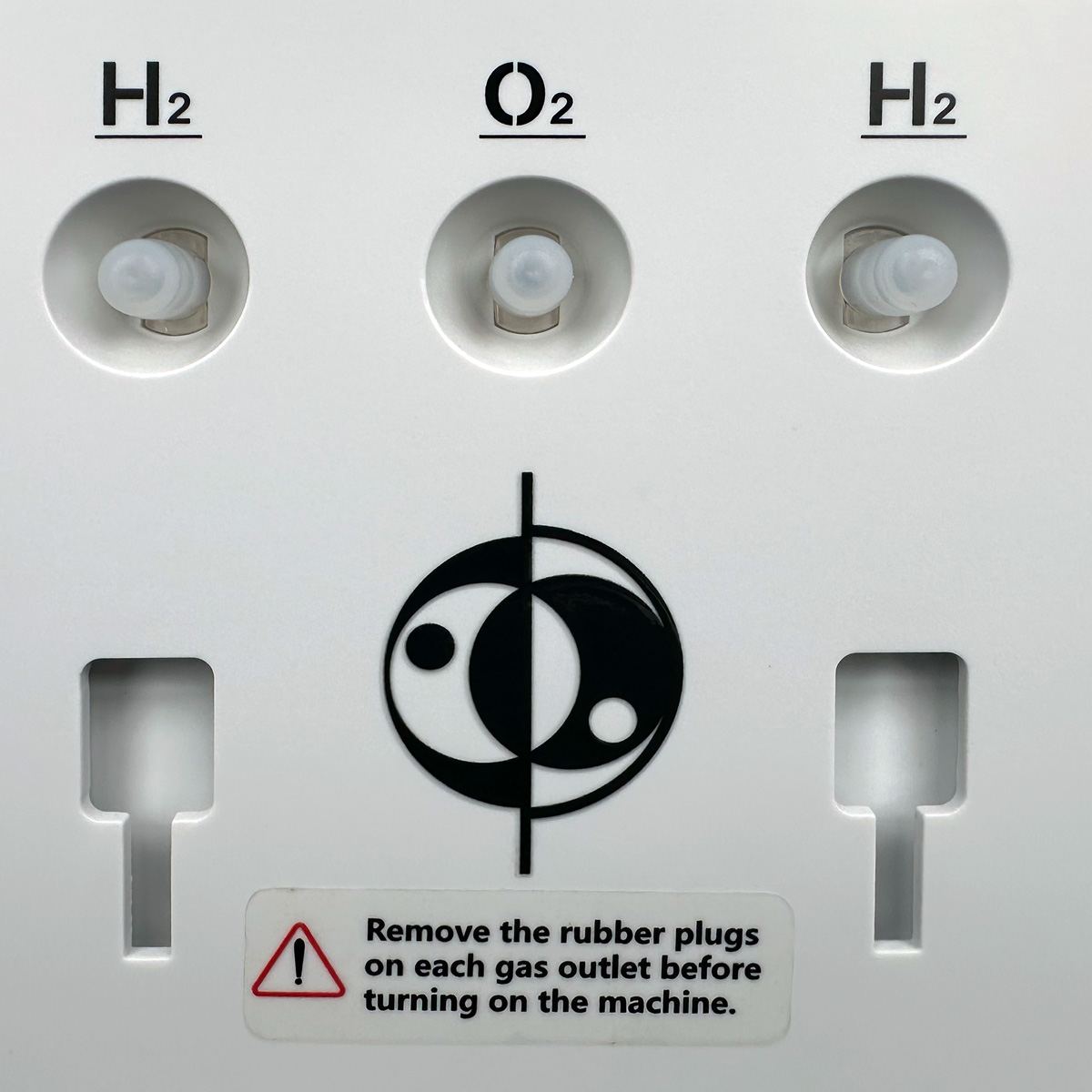 H2 and O2 gas outlets of the Phipower hydrogen inhaler